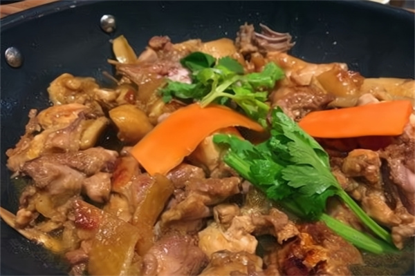 松鼎山鸡中餐
