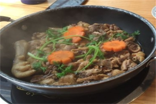 松鼎山鸡中餐