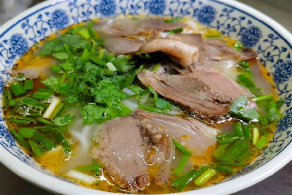 雷三羊肉粉 雷三羊肉粉