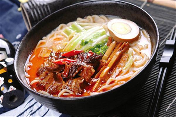 四面来风面馆加盟