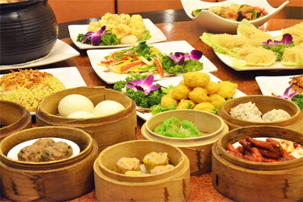 四季港茶餐厅加盟