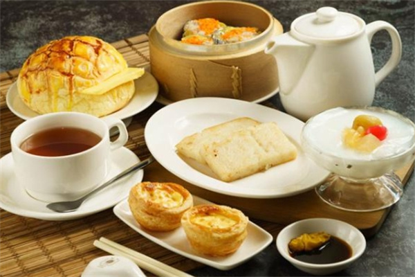四季港茶餐厅加盟