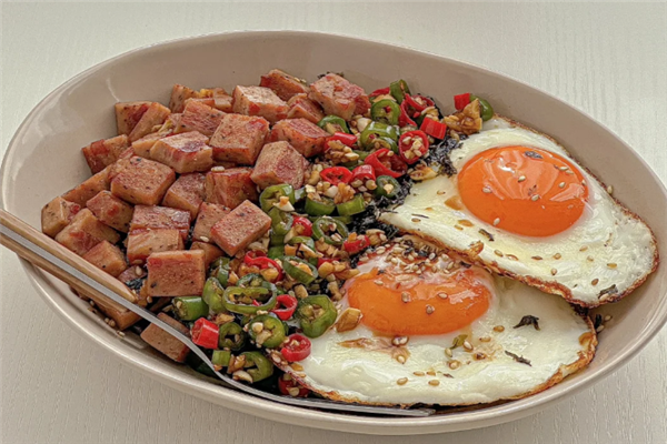 一田肉肉拌饭