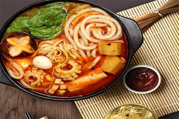 铁记砂锅过桥米线