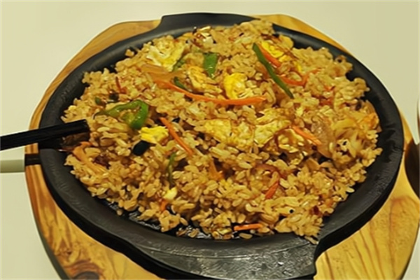 旺角港式铁板炒饭 旺角港式铁板炒饭