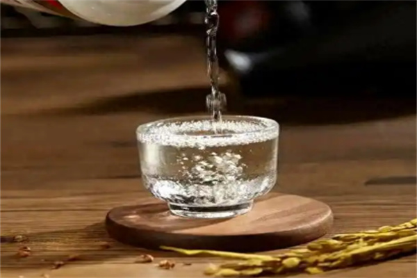 礼茅白酒