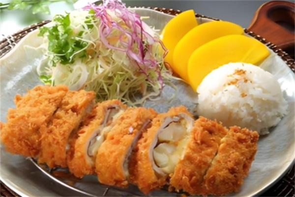 杨哥轰炸鸡饭