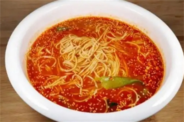 名品骨汤麻辣面