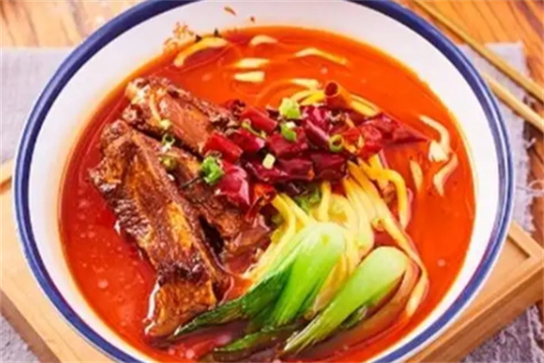 名品骨汤麻辣面