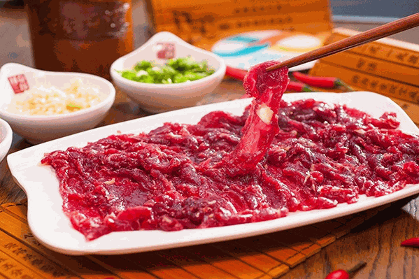 以牛成名潮汕牛肉火锅