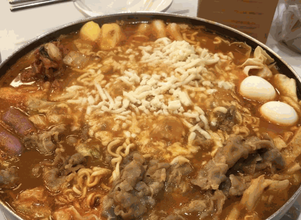 ki哟米韩国年糕火锅