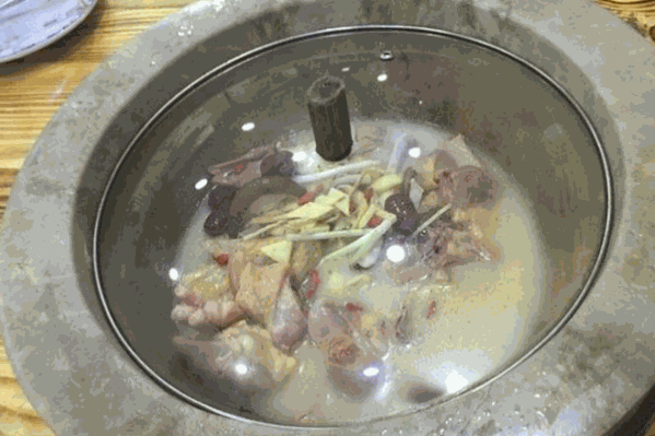 江胖子猪弯弯火锅