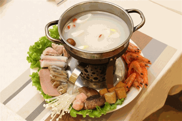 红透天自助火锅