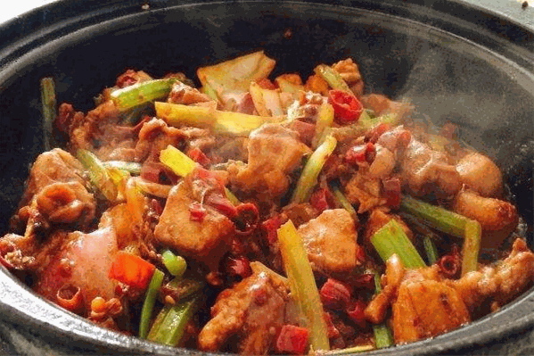 清远脆香鸡煲 清远脆香鸡煲