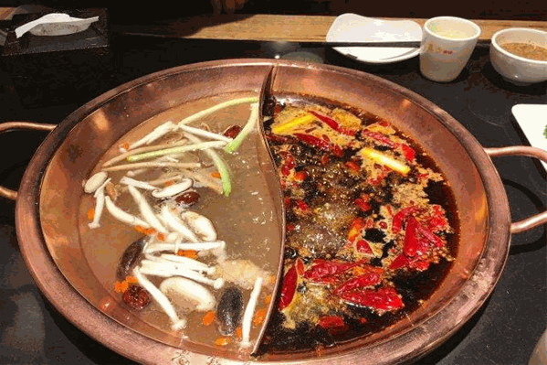 重庆老寨子火锅 重庆老寨子火锅