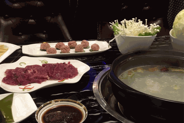 7牛吧西式火锅