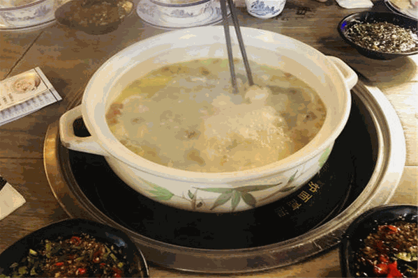 遇秦记椰子鸡 遇秦记椰子鸡