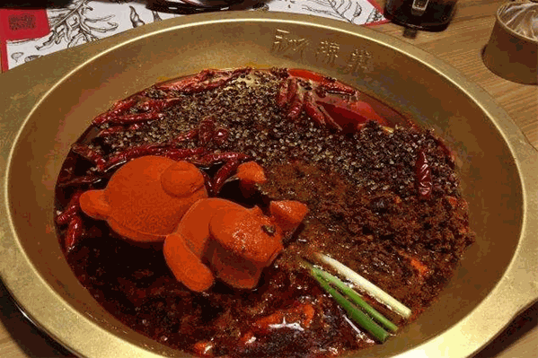 秘辣巢火锅 秘辣巢火锅
