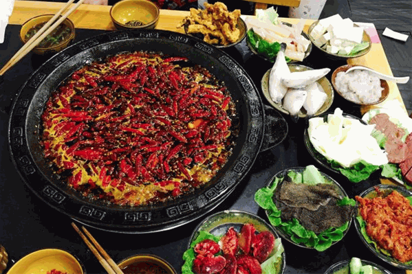 正宗重庆特色火锅