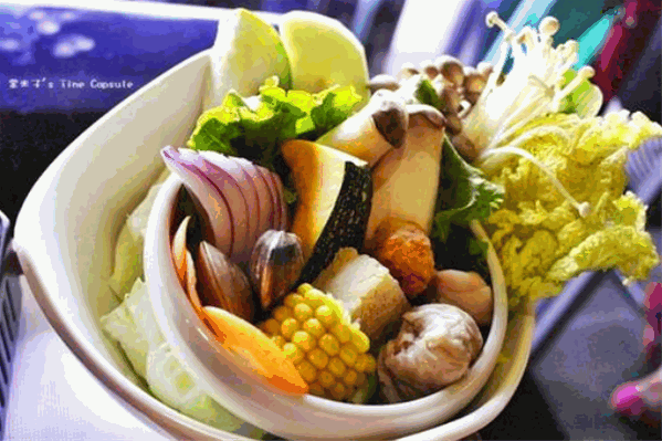 焱格格蔬食料理火锅 焱格格蔬食料理火锅