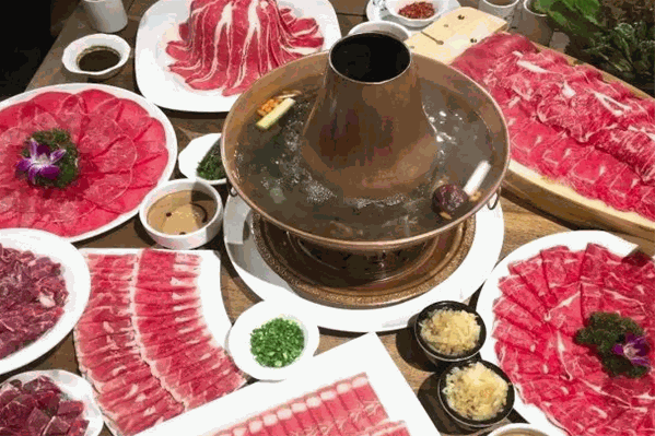 串门铜锅涮肉