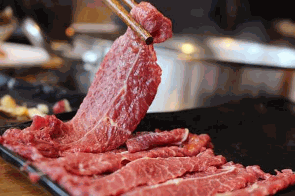 潮牛鲜牛肉火锅店