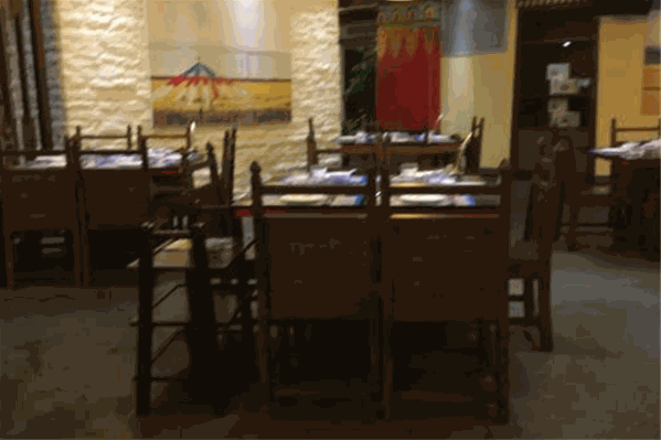 尚趣捞重庆火锅店