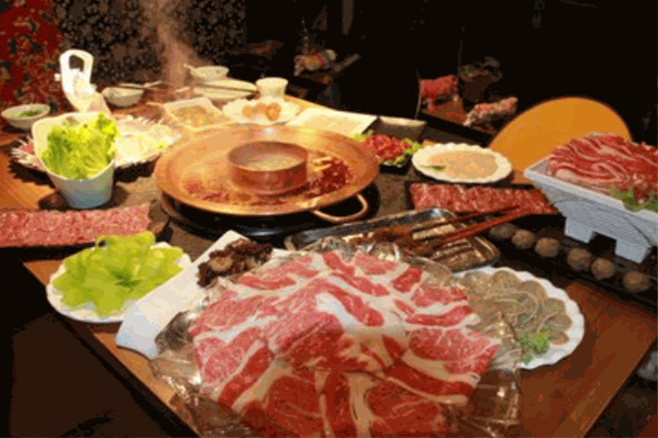 聚牛荟鲜牛肉火锅