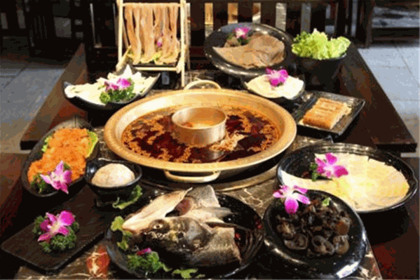 付二娘美蛙鱼头火锅