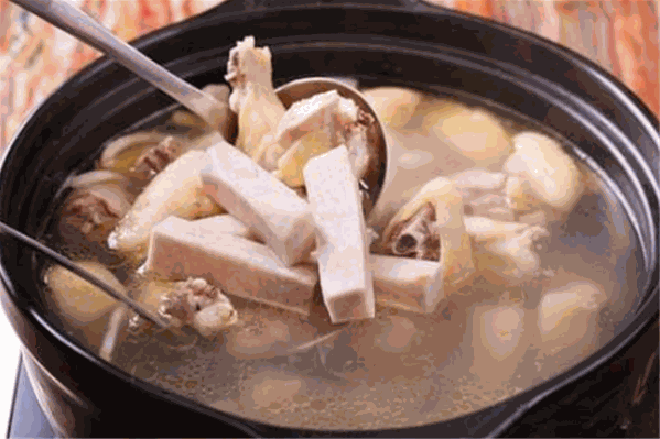 南国风情椰子鸡