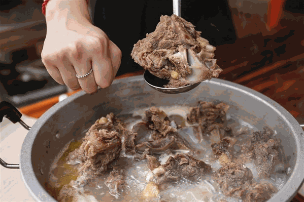 昆仑海牦牛大骨煲 昆仑海牦牛大骨煲