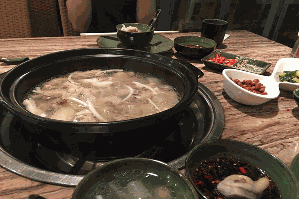 沁园四季椰子鸡