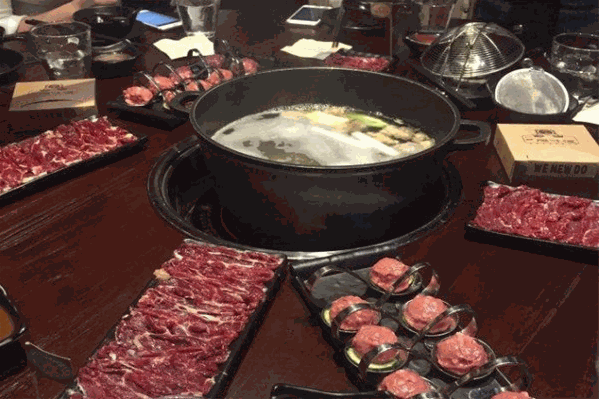 十二牛道牛肉火锅