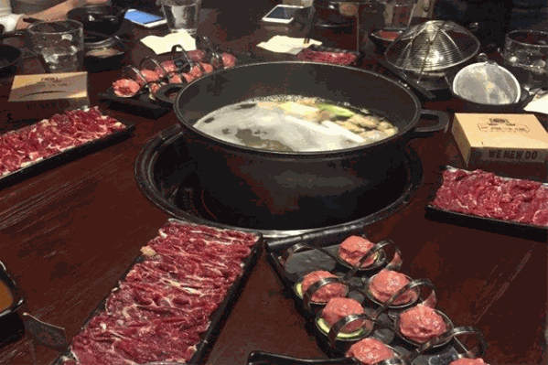 十二牛道牛肉火锅