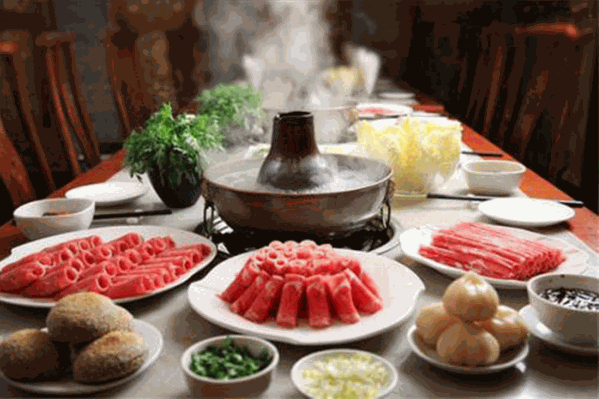 健康牛概念潮汕牛肉火锅