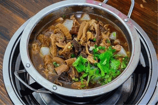稳牛杂火锅
