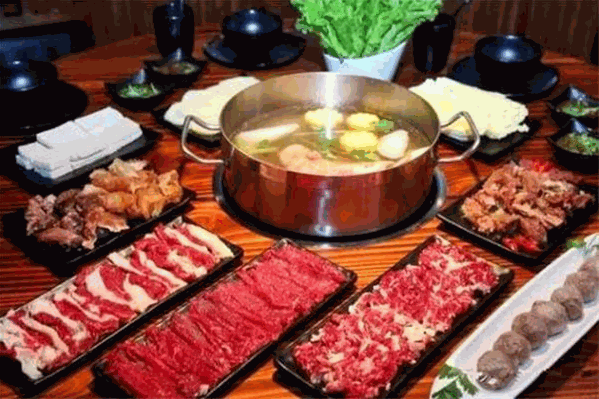 中龙兴泰现宰鲜牛肉火锅