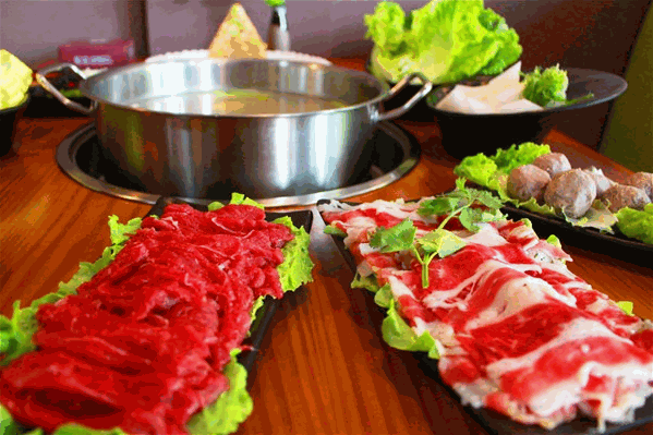 中龙兴泰现宰鲜牛肉火锅
