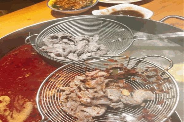 牛大学潮汕牛肉火锅