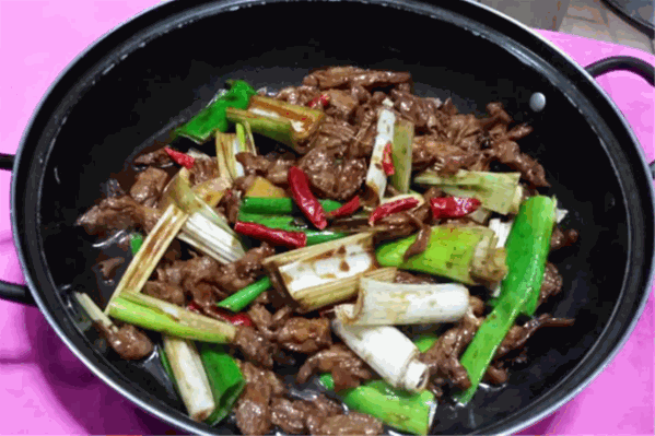宫廷护心肉火锅城