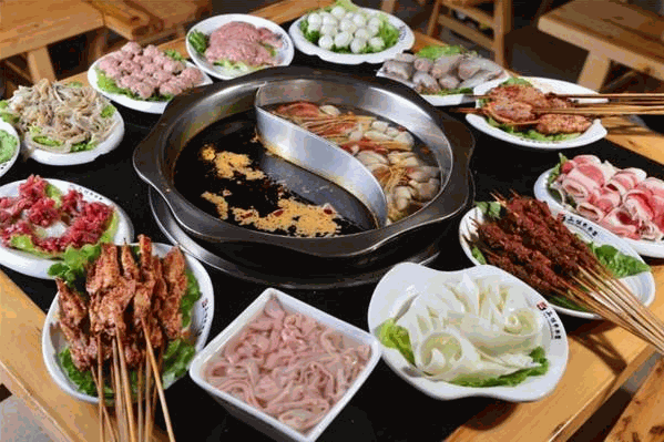 铜火锅涮羊肉