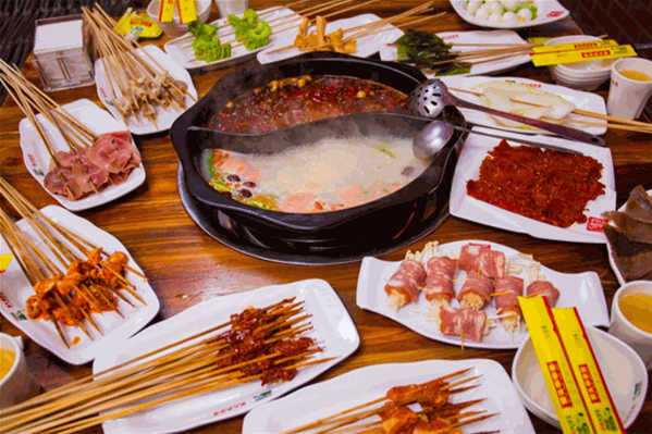 掂过碌椒成都特色串串火锅