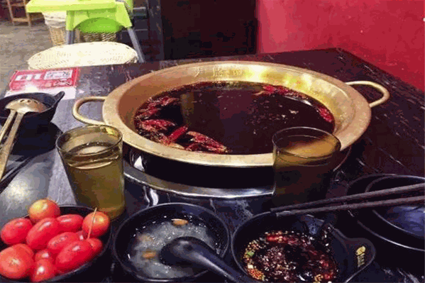 大脸谱百年灶火锅 大脸谱百年灶火锅