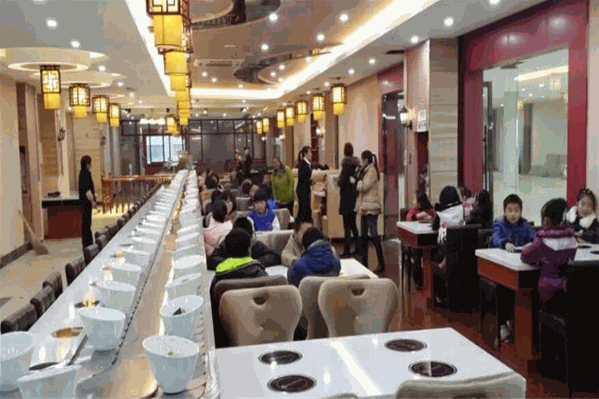 小馋熊旋转自助小火锅