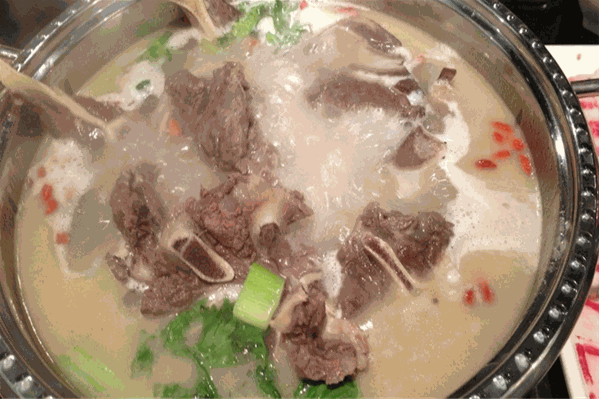 今年牛事鲜牛肉火锅 今年牛事鲜牛肉火锅