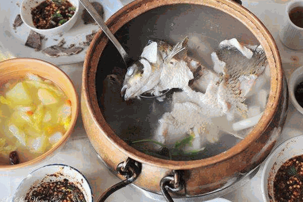 抚仙湖铜锅鱼