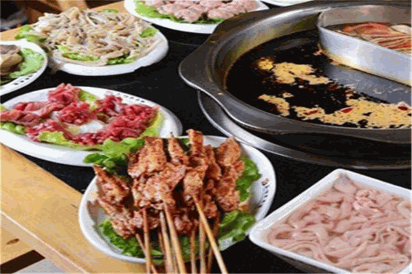 光头火锅店 光头火锅店