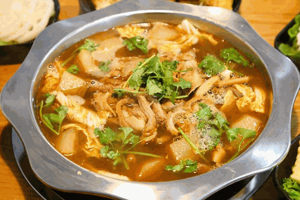 红味宾鲜毛肚老火锅