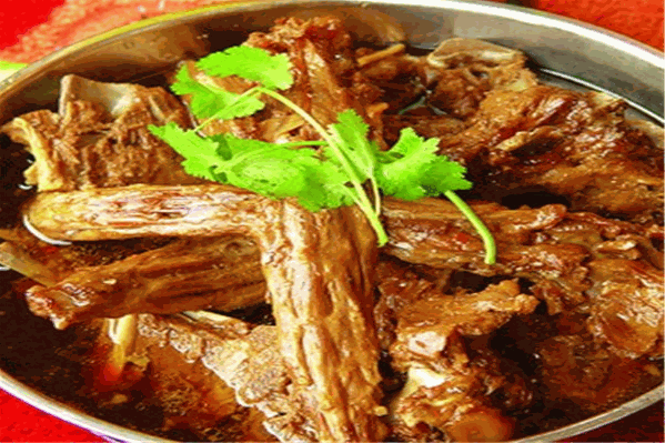 正红羊肉火锅
