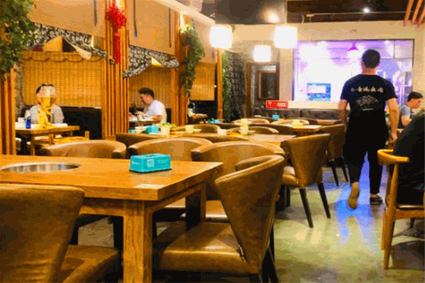 聚滑涮肥羊火锅